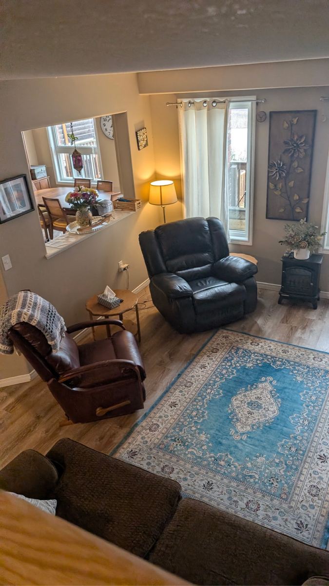 Living room detail after cleaning